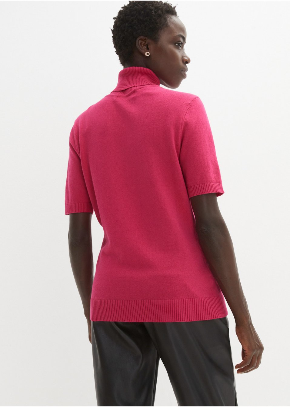 Pull col roulé, manches courtes