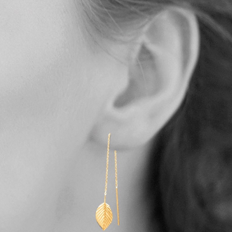 Boucles d'oreilles traversantes chaînes feuille tombante Plaqué or 750 3 microns