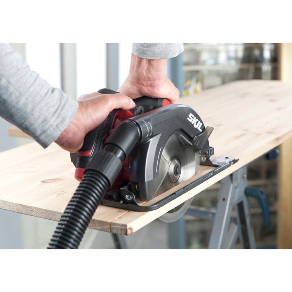 SIRKELSAG SKIL 1400W INKL 2 STK SAGBLAD
