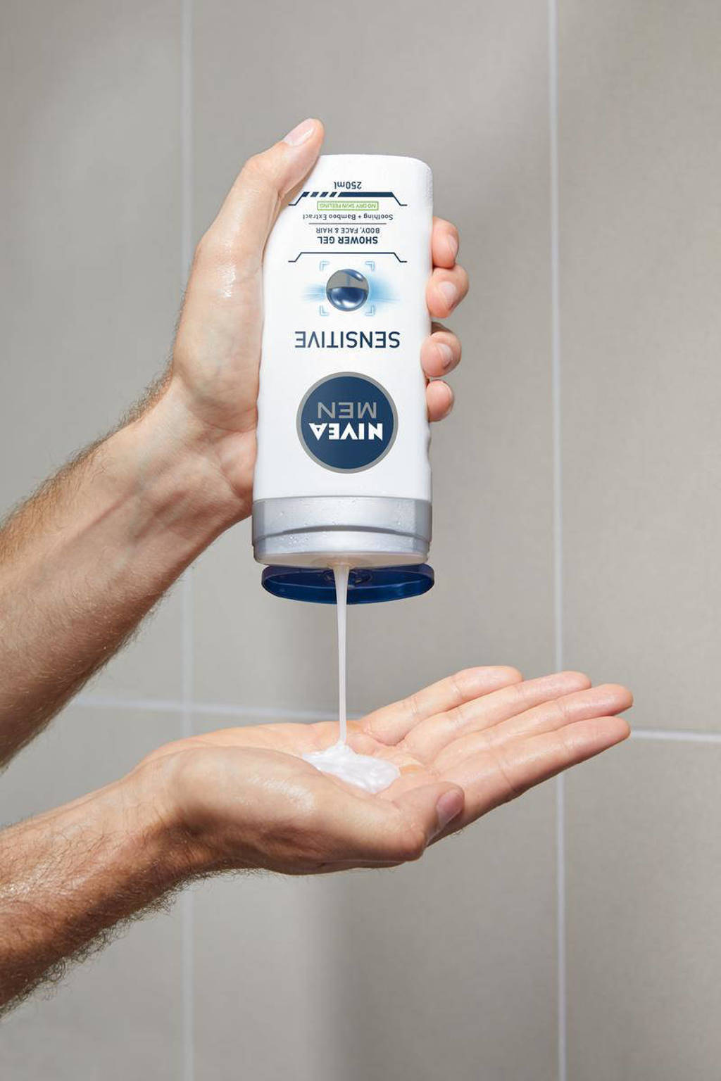 Fijne douchegelSensitive douchegel - 6 x 250 ml - voordeelverpakking