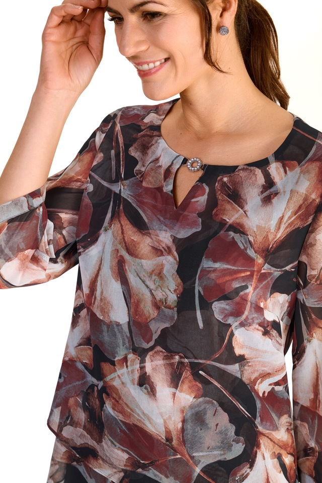 HERMANN LANGE Collection Druckbluse , im Lagenlook und mit floralem Muster