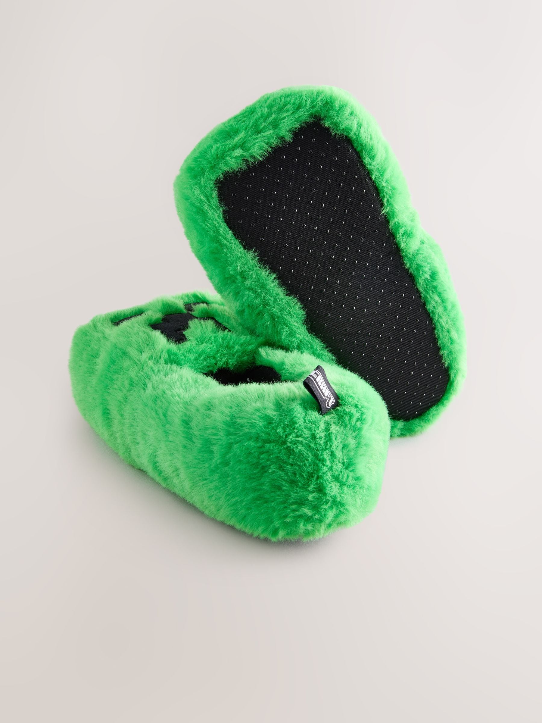 Groen - Minecraft Fluffy Creeper Slippers