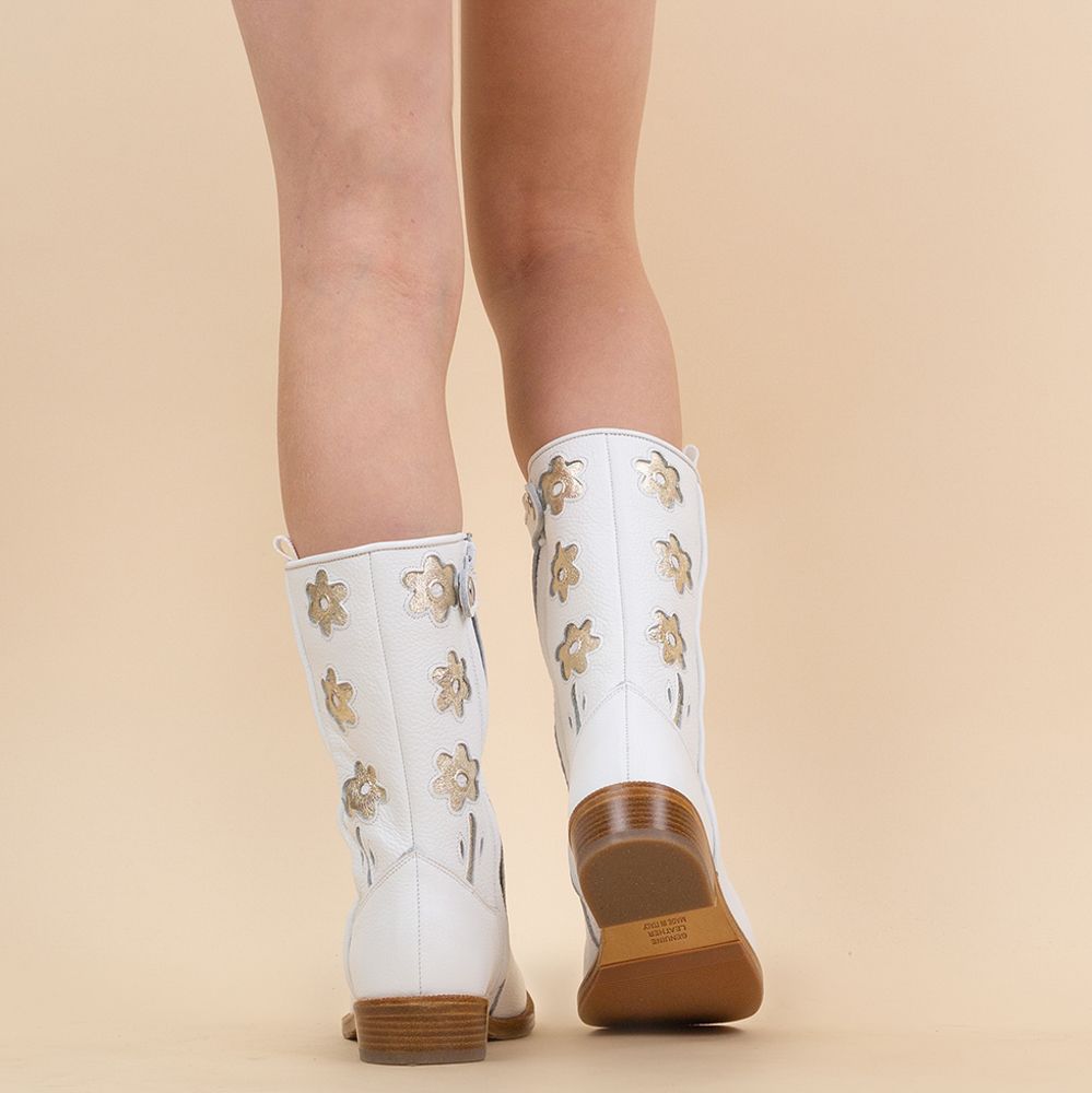 Zecchino d'Oro 5016 wit met bloemen