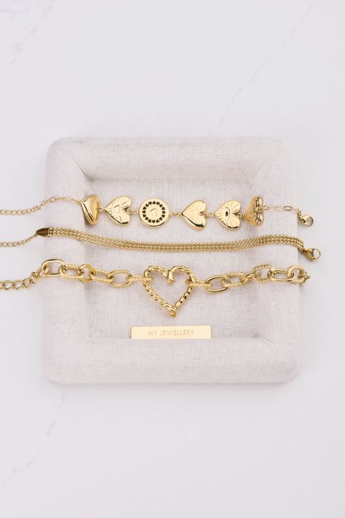 Iconic armband met twist en hartje