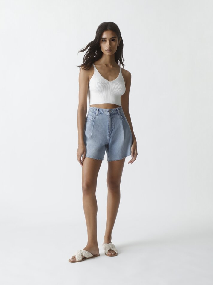 Bermuda jeans com pregas - Azul índigo claro