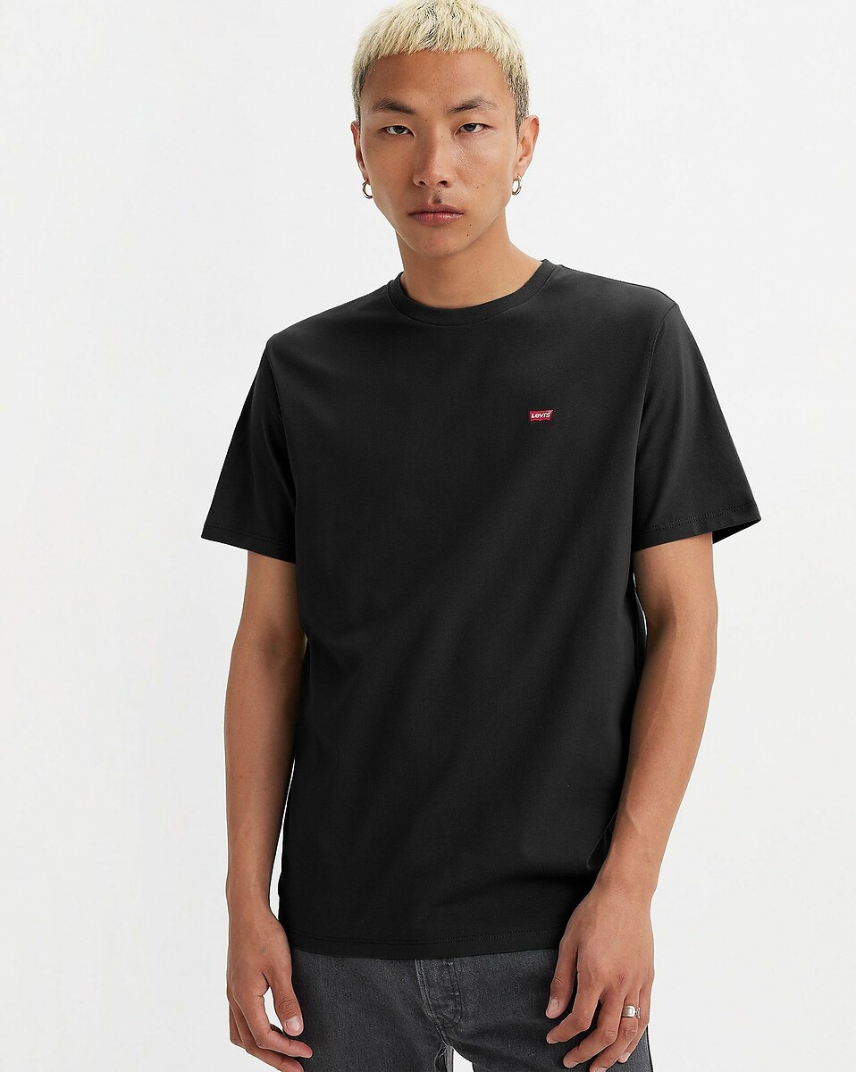 Camiseta LEVI'S com gola redonda e mangas curtas.