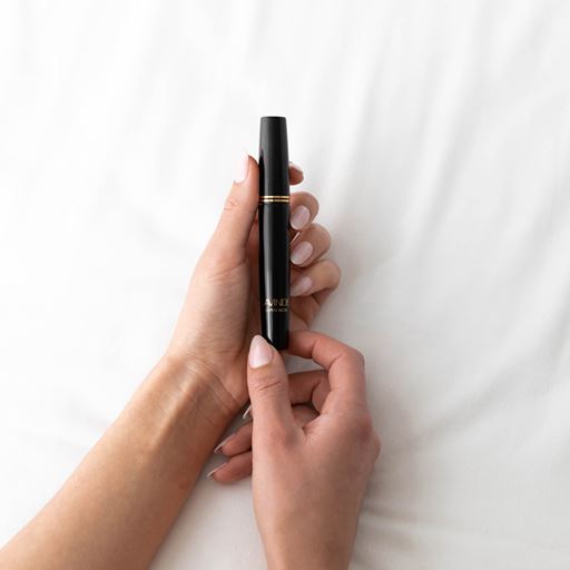Lavinde Beyond Volume & Curl Waterproof Mascara, Sort