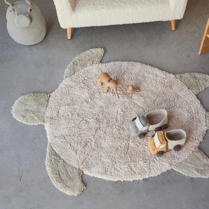 Lorena Canals - Sea Turtle Teppich, 110 x 130 cm, natur / olive