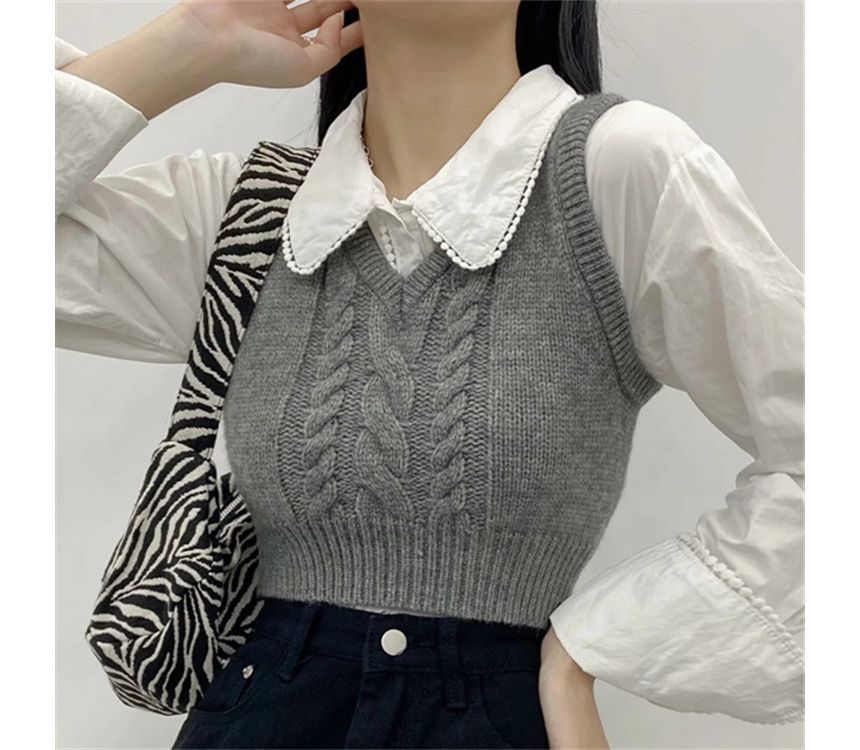 Asiris - V-hals effen cropped kabelgebreid vest