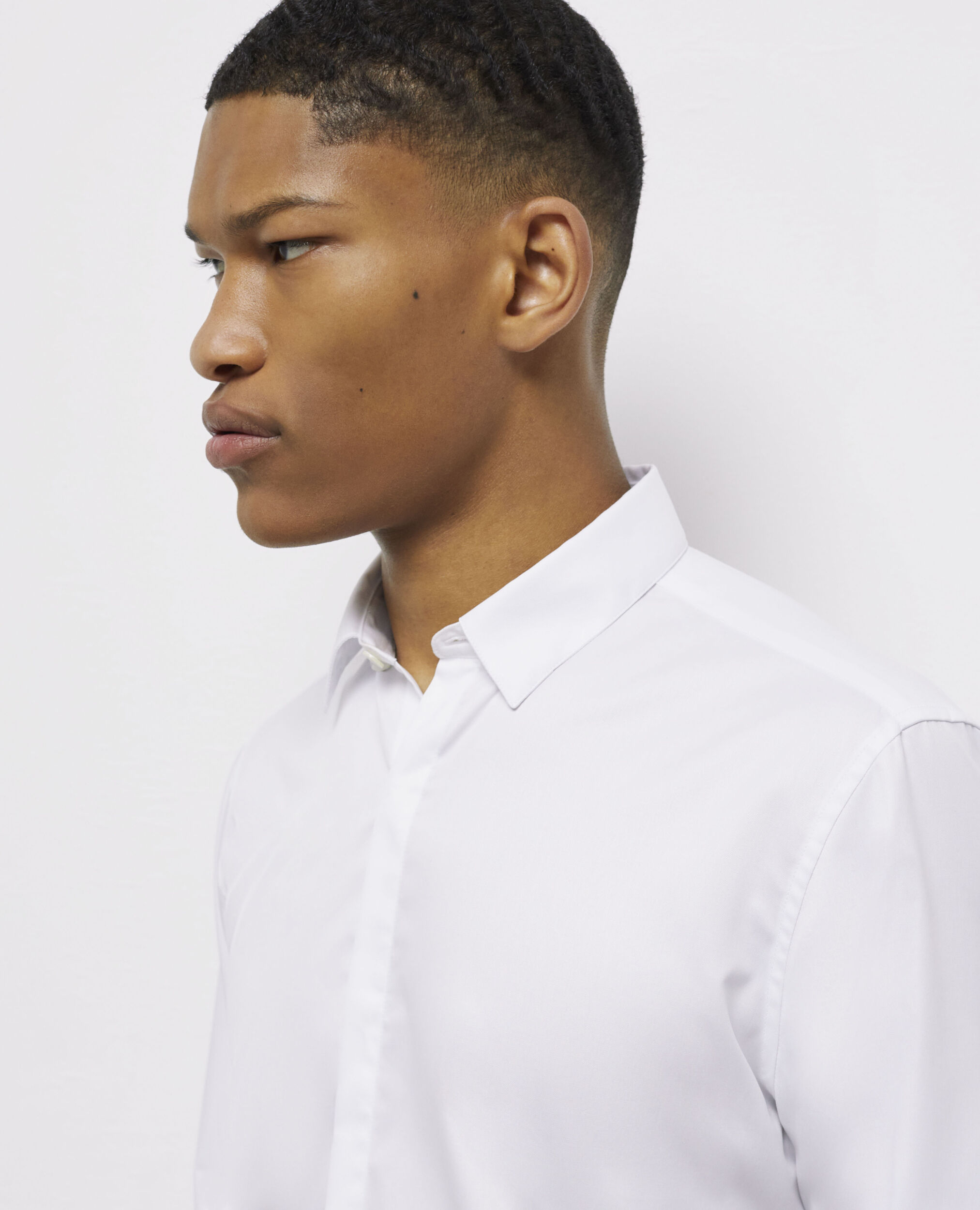 Chemise col classique en coton blanche