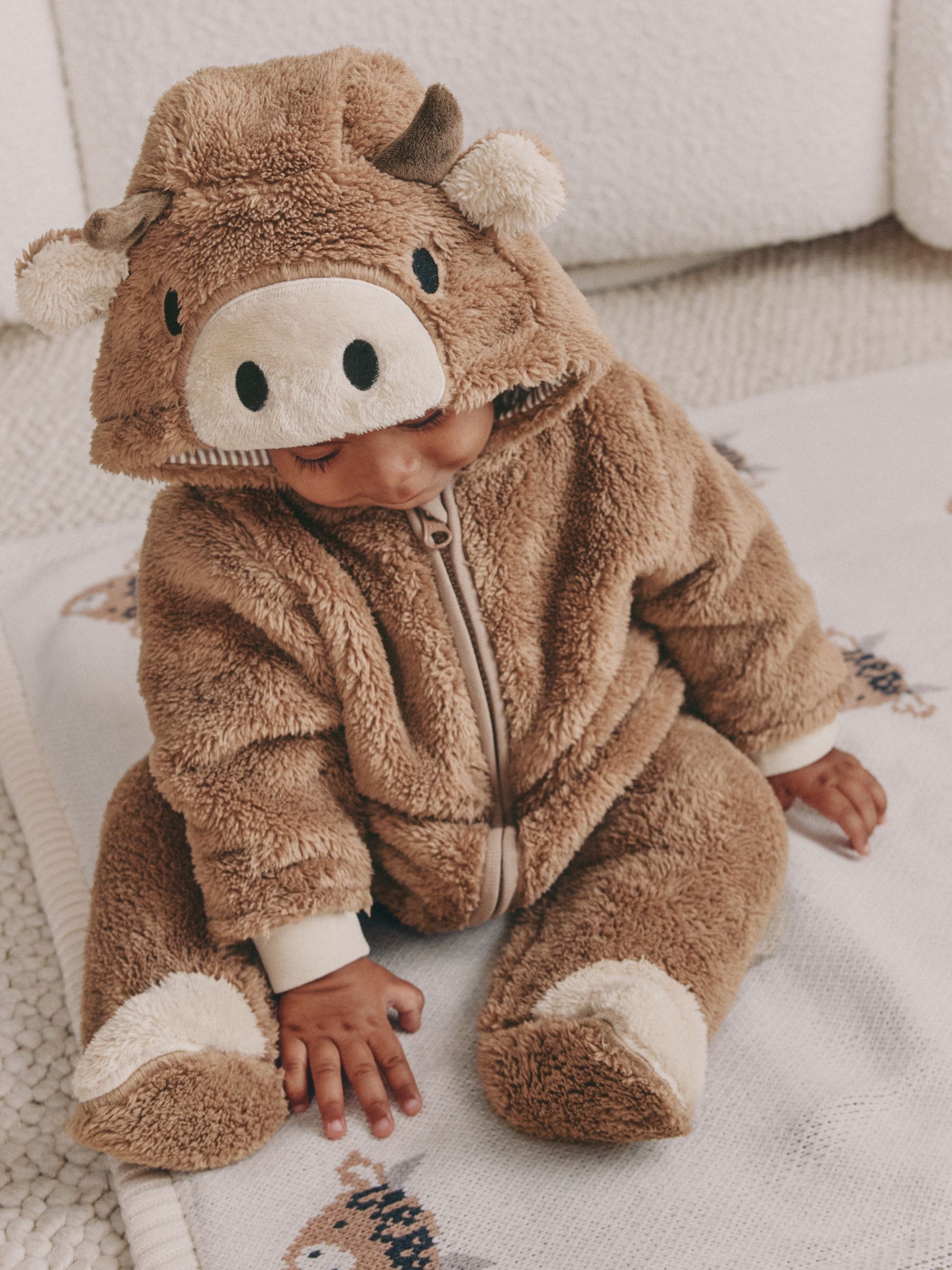 Bruine Hamish met capuchon - Baby fleece skipak (0-18mnd)