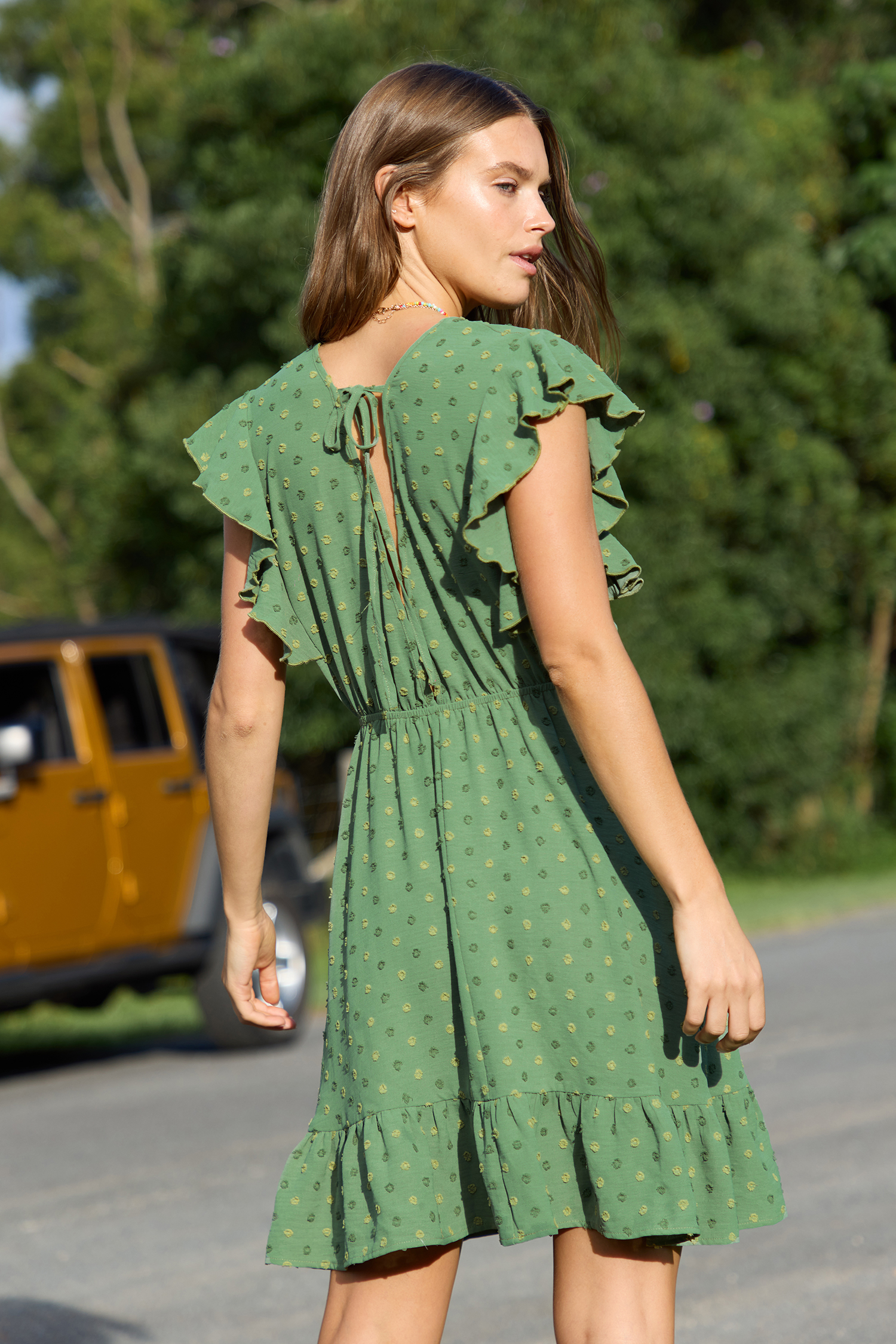 Robe mini à manches papillon et ourlet à volants verte