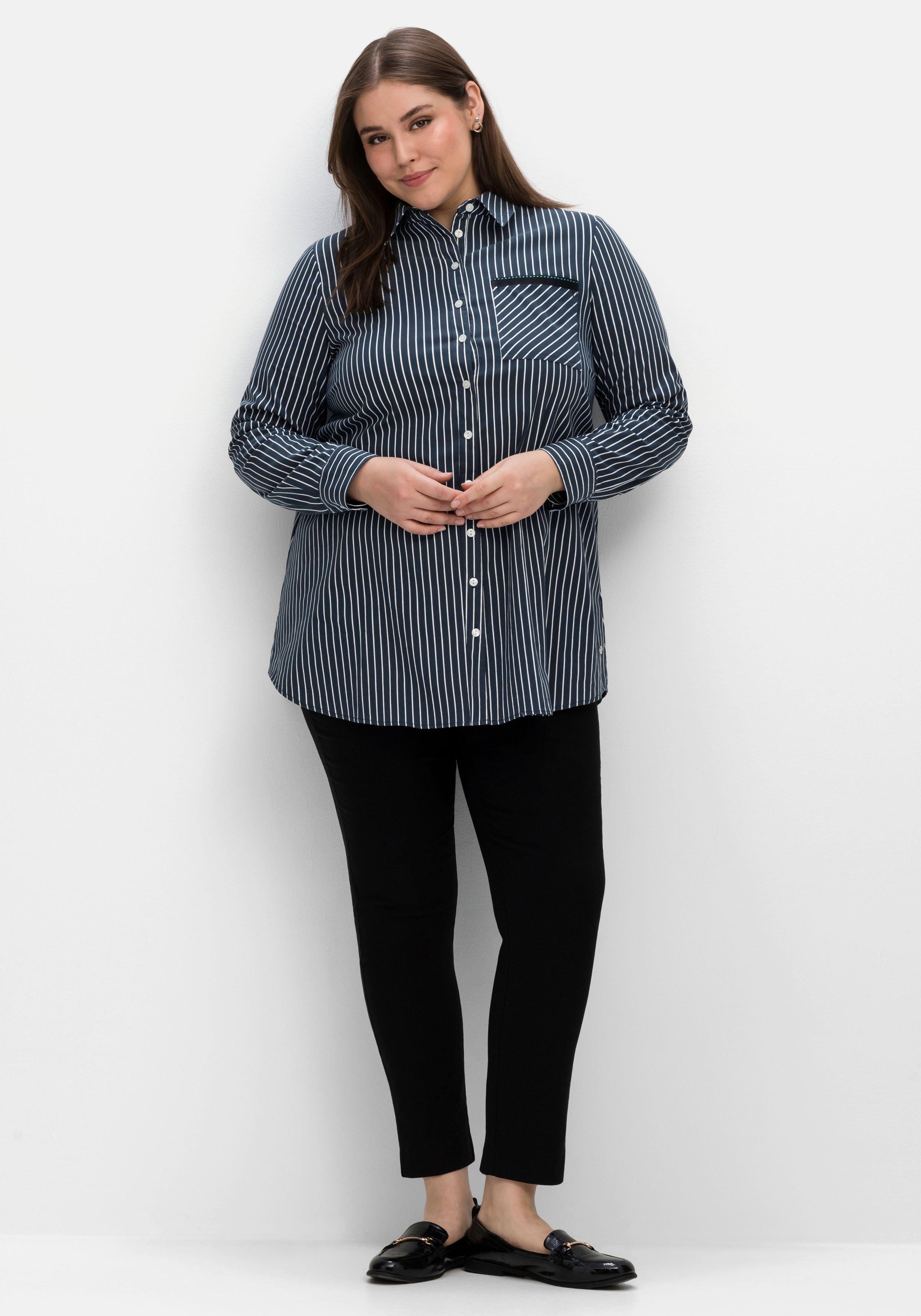 Gestreifte Longbluse in ausgestellter Form