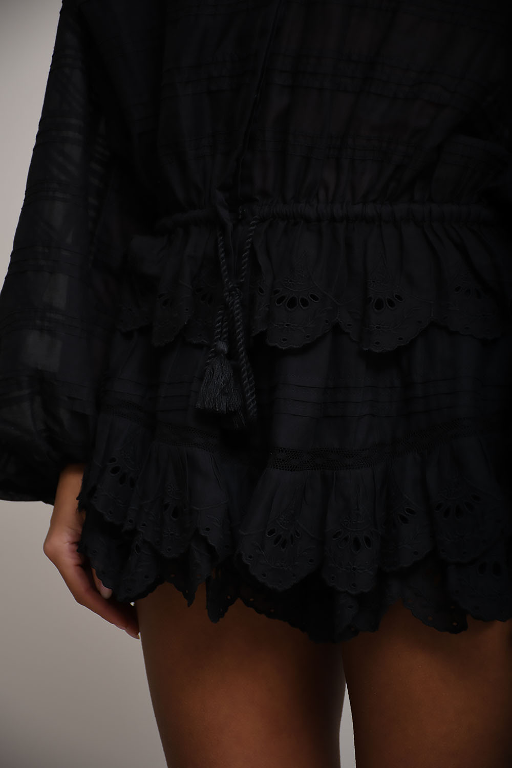 Puria embroidery cotton short