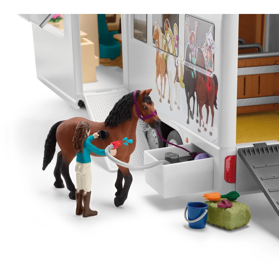 schleich® Pferdetransporter 42619