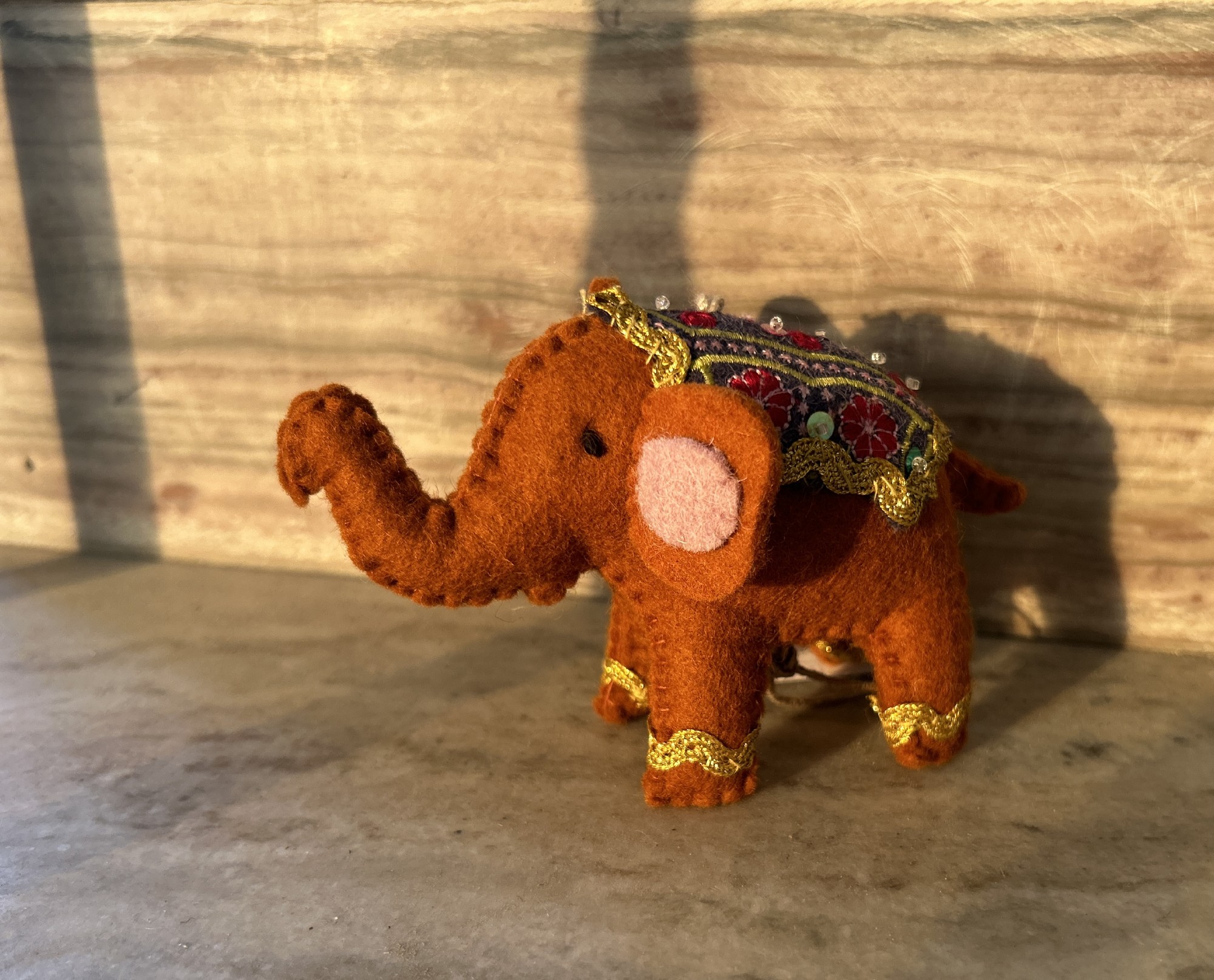 Filz-Anhänger 'Elefant' orange, B 8,5 cm günstig bestellen