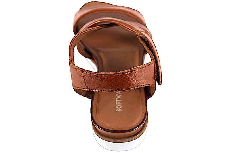 SOFTWALK LET SANDAL I COGNACFARVET SKIND