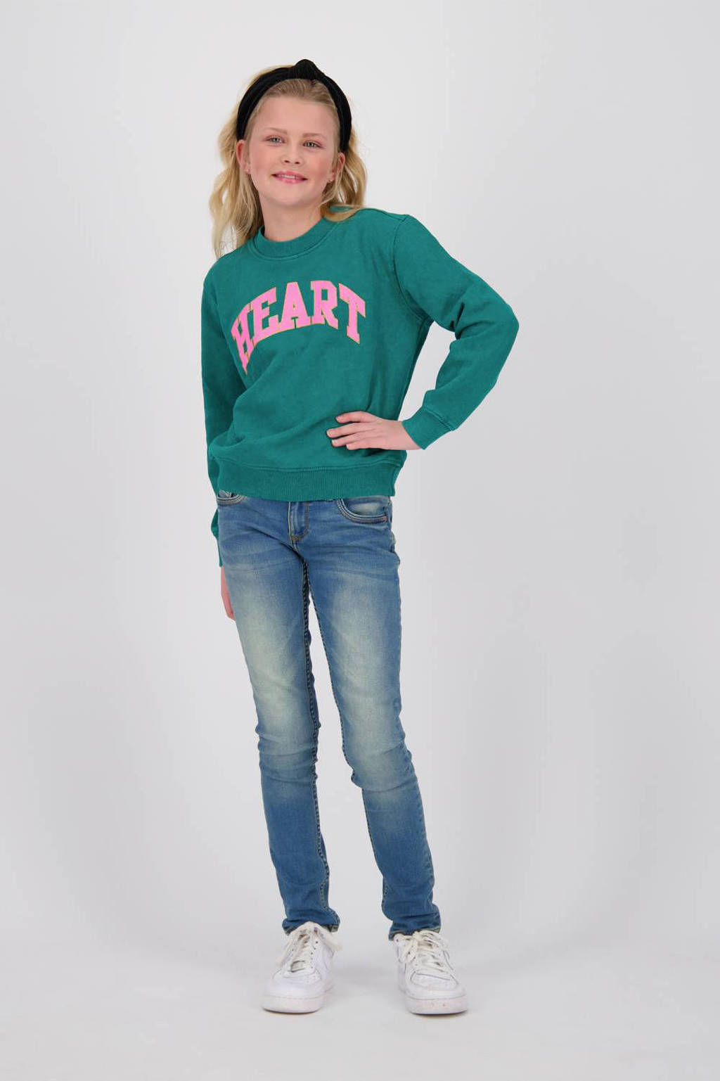 Vingino sweater Nouda met tekst groen