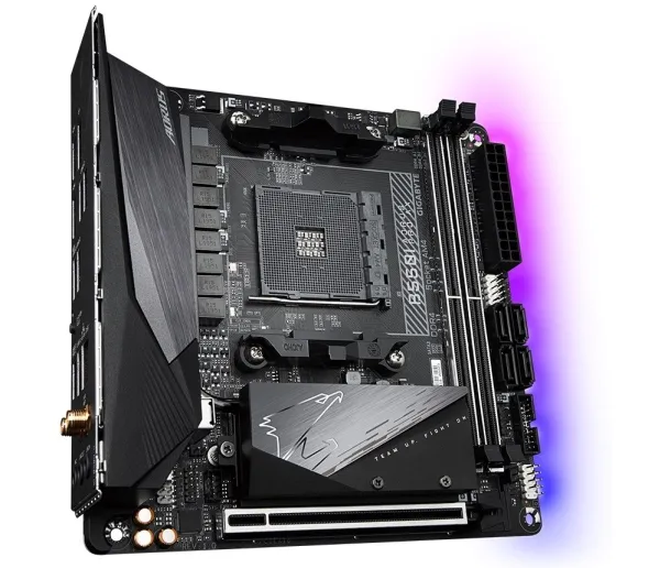 GIGABYTE B550I AORUS PRO AX, AMD, Stik AM4, AMD Ryzen 3000 Series, AMD Ryzen 4000 Series, AMD Ryzen 5000 Series, Stik AM4, DDR4-SDRAM, 64 GB