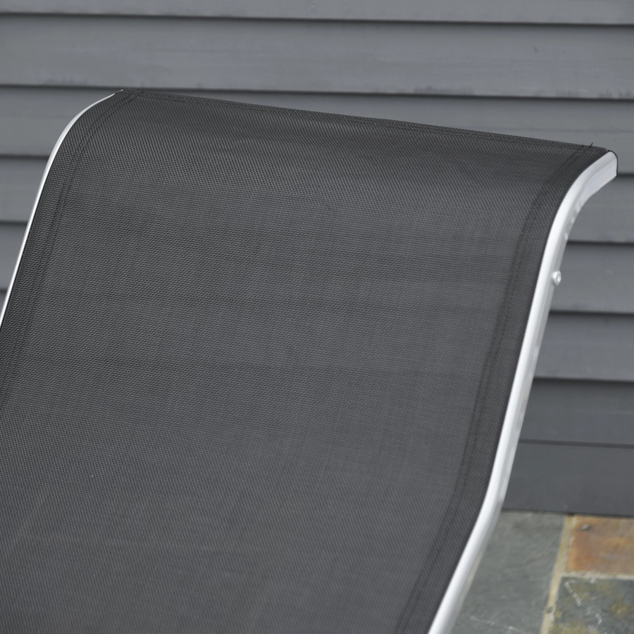 Outsunny 2er Set Gartenliegen mit Tisch silber, schwarz