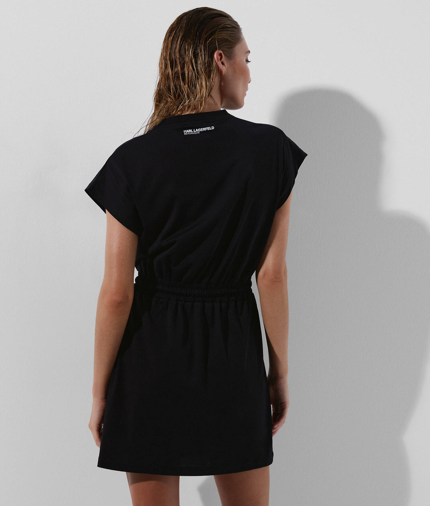 ROBE DE PLAGE KARL IKONIK