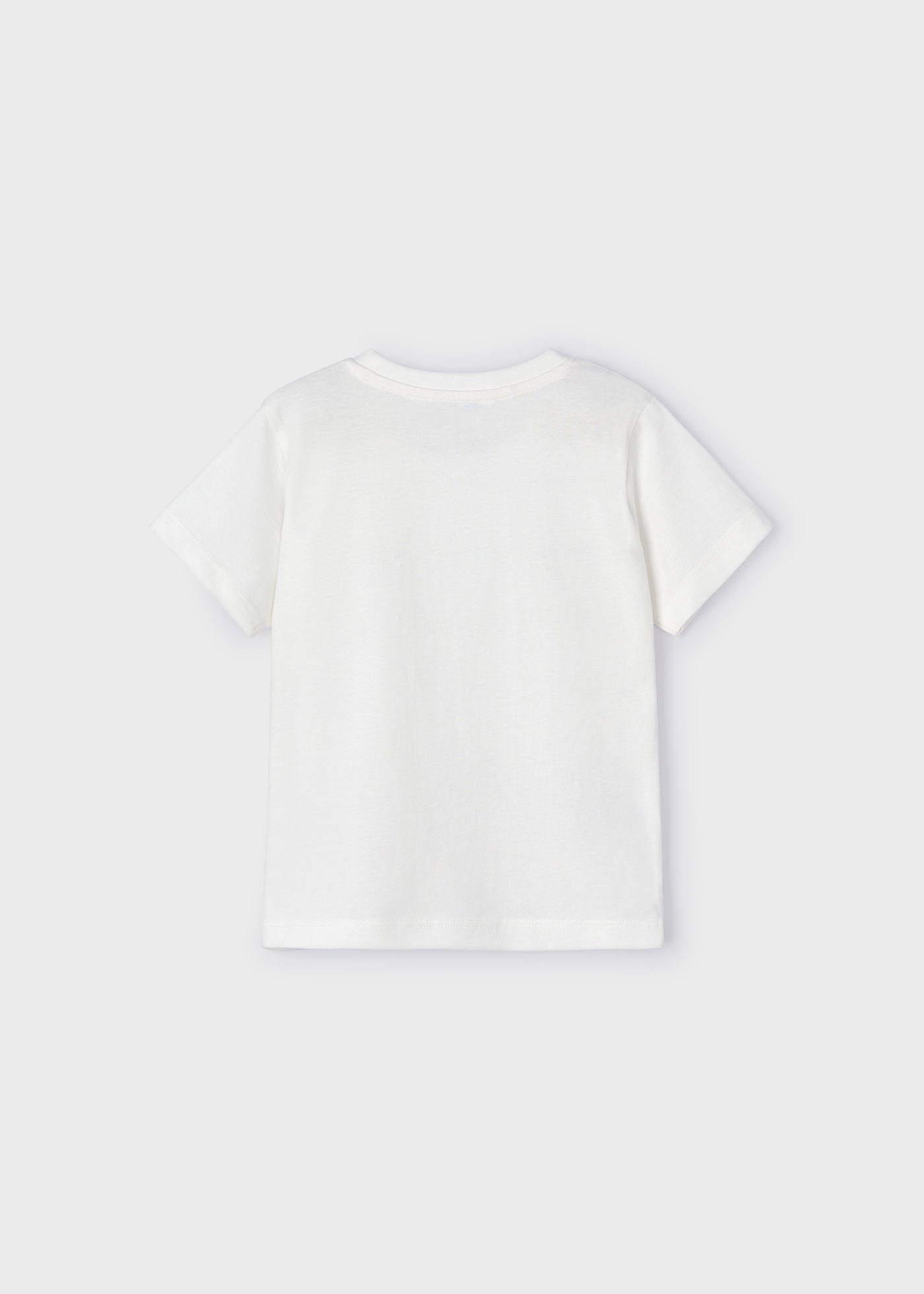 Camiseta Better Cotton com estampa de avião para meninos, cor creme.