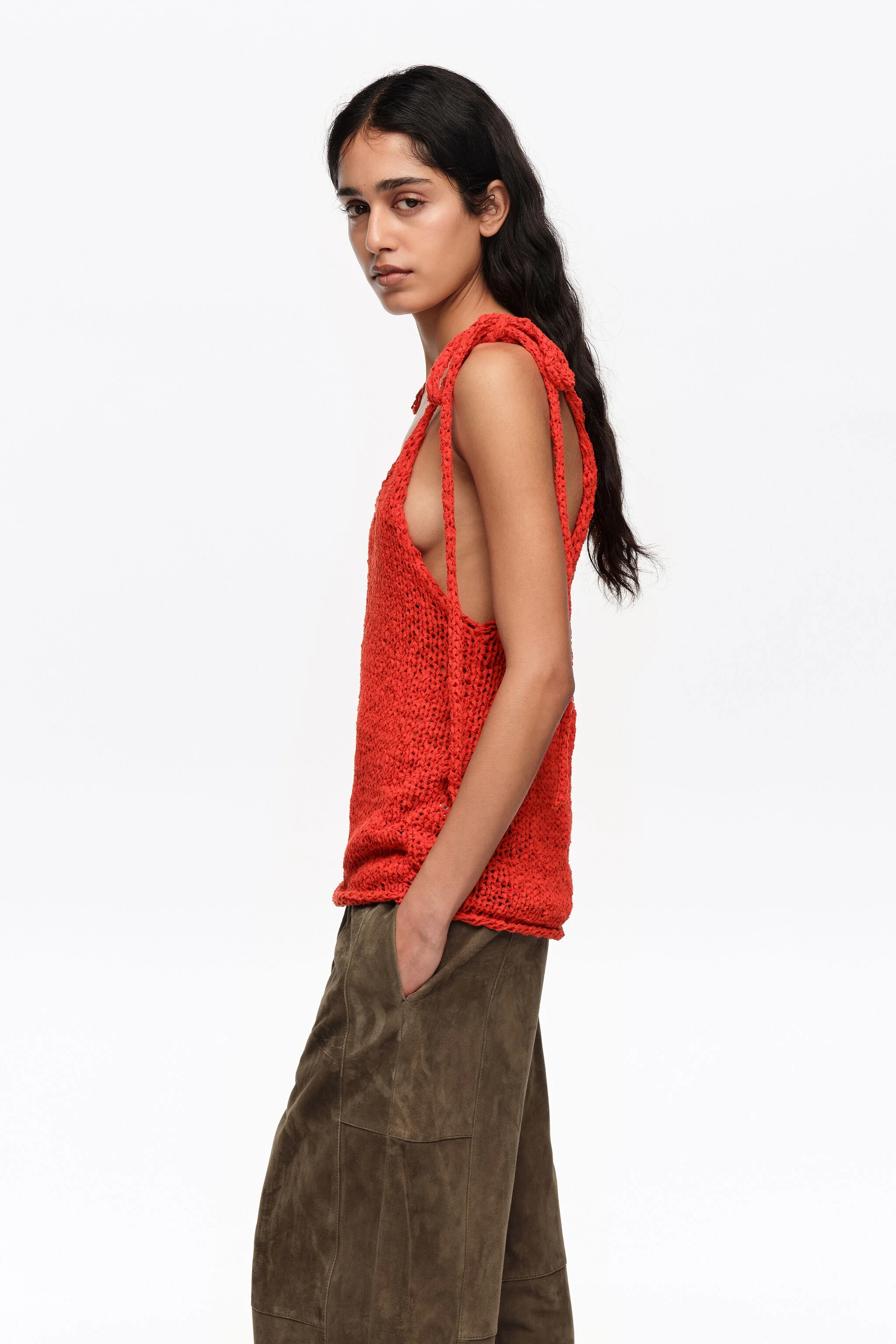 Suéter vermelho com alça de laço