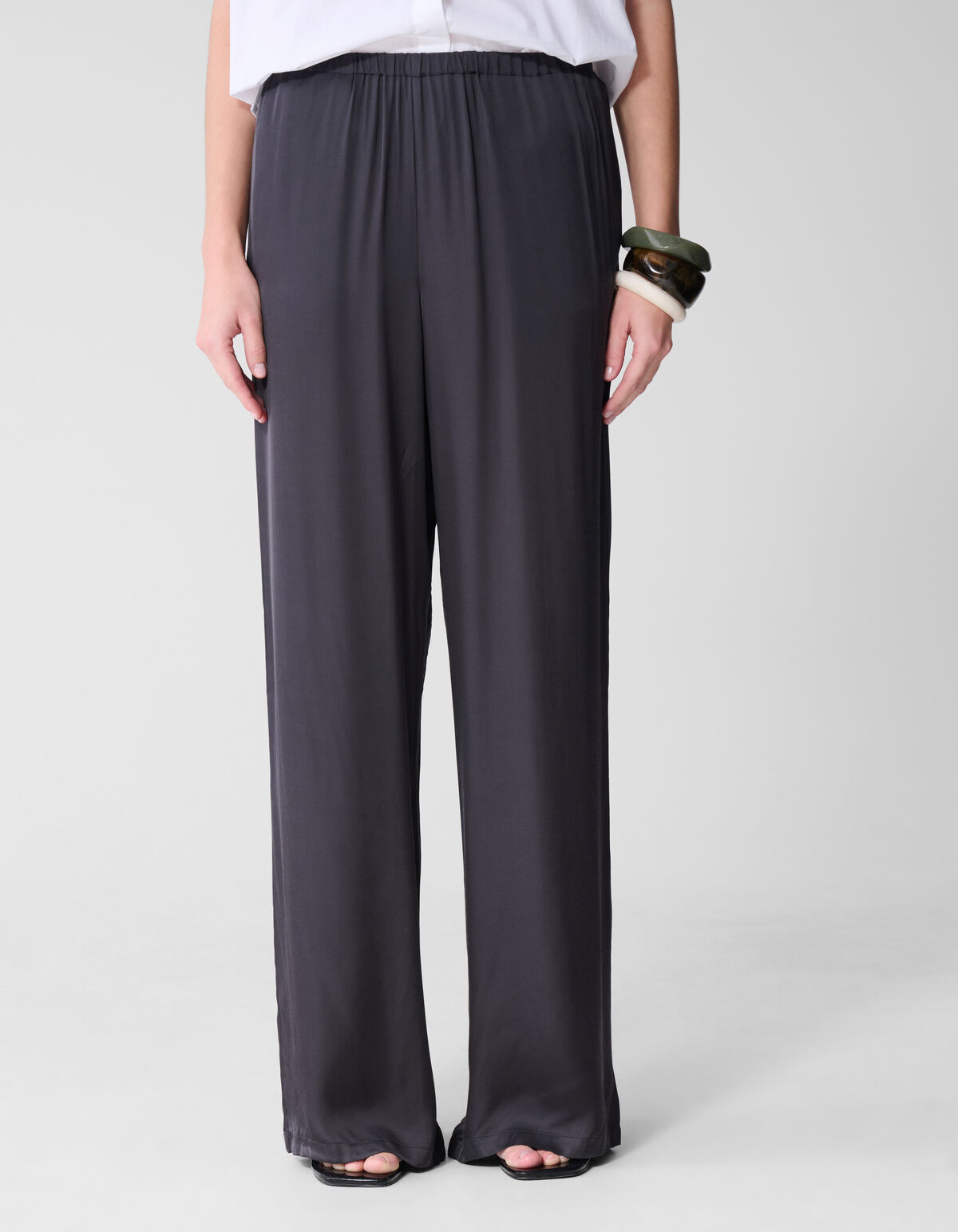 Satijnen Broek Donkergrijs By Lonneke
