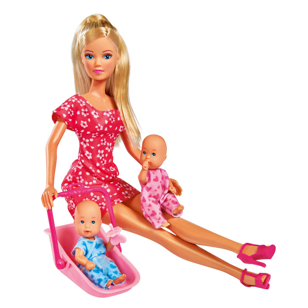 Steffi Love oppas met accessoires