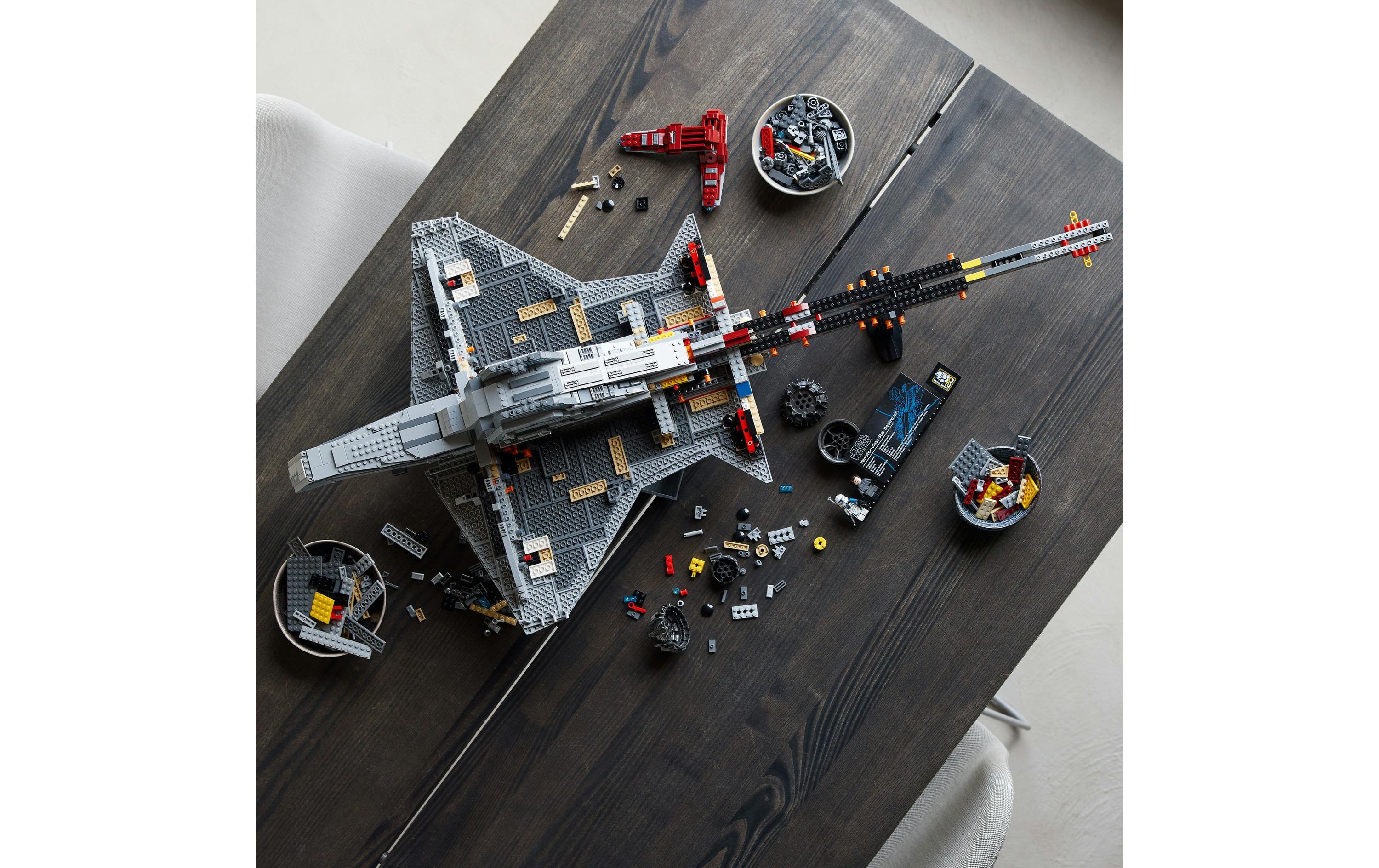 Star Wars Republikanischer Angriffskreuzer 75367<br>Sternenschiff zum Bauen und Ausstellen