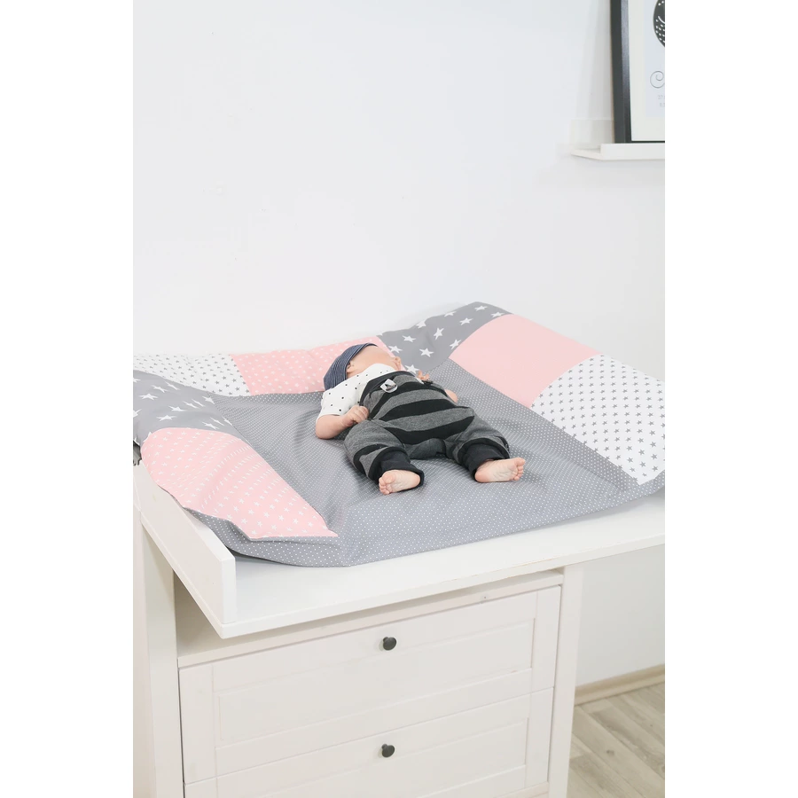 Ullenboom Patchwork Wickelauflagen-Bezug Rosa Grau 75x85 cm