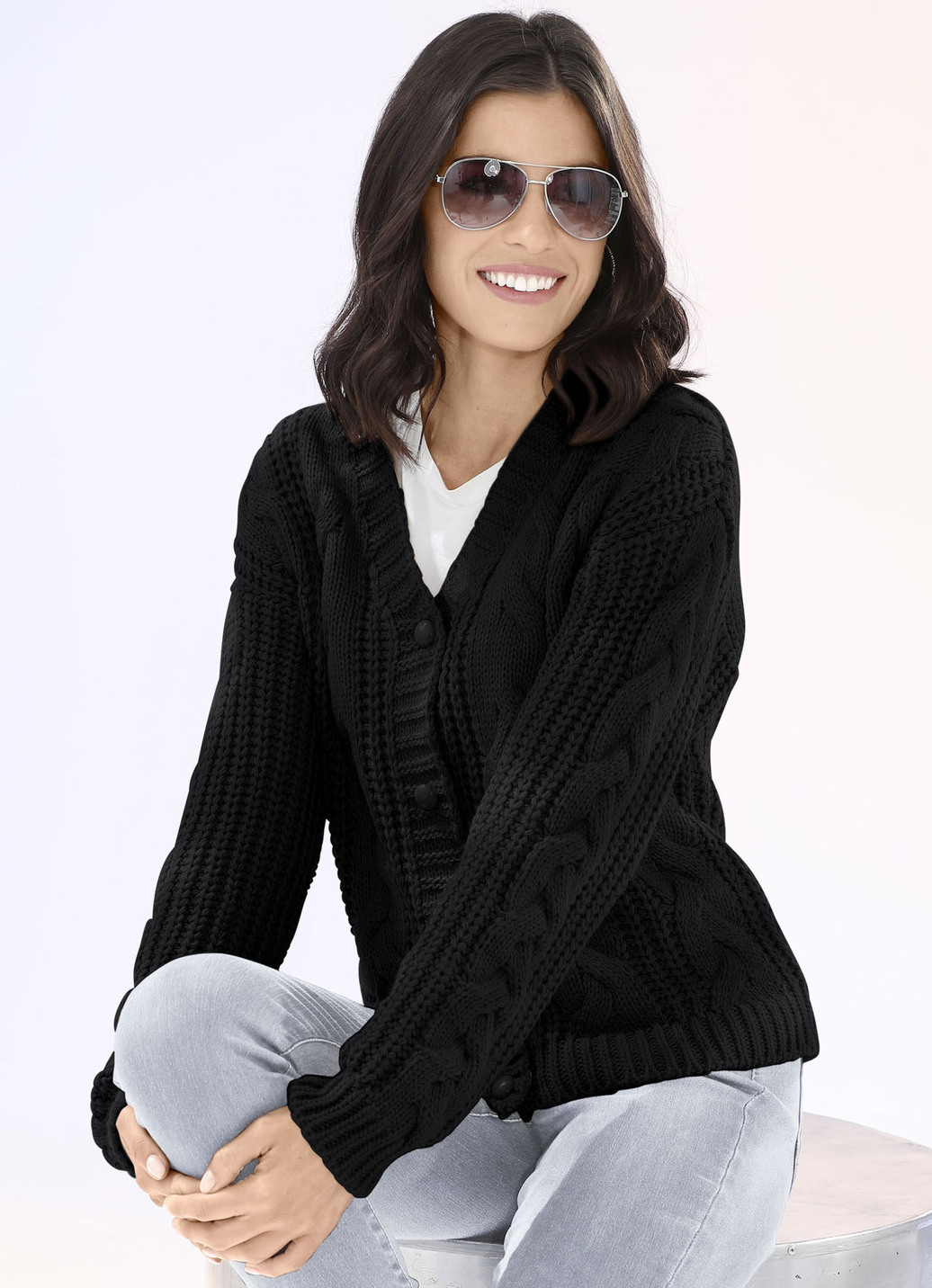 Strickjacke in Grobstrick