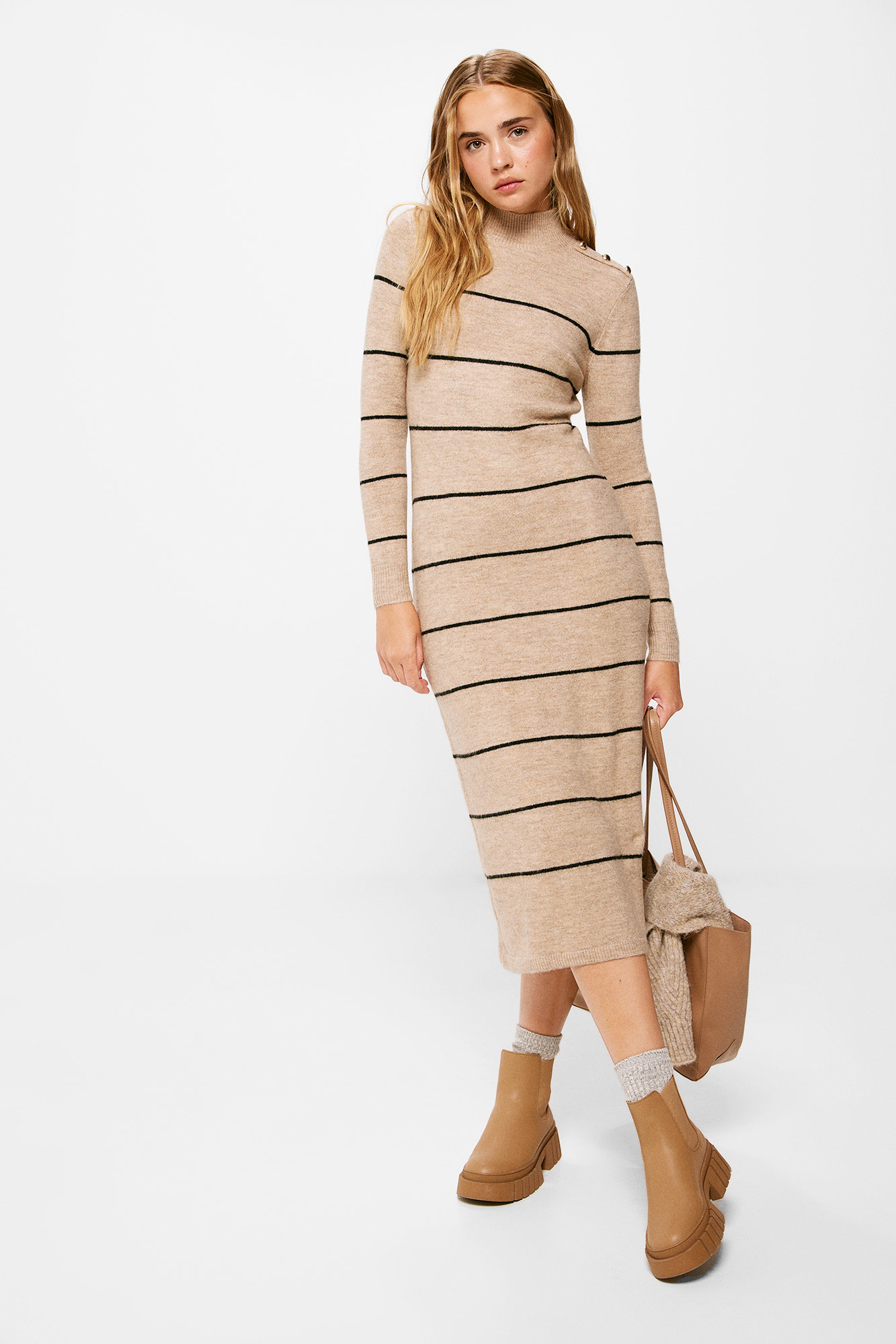 Vestido midi de malha listrada