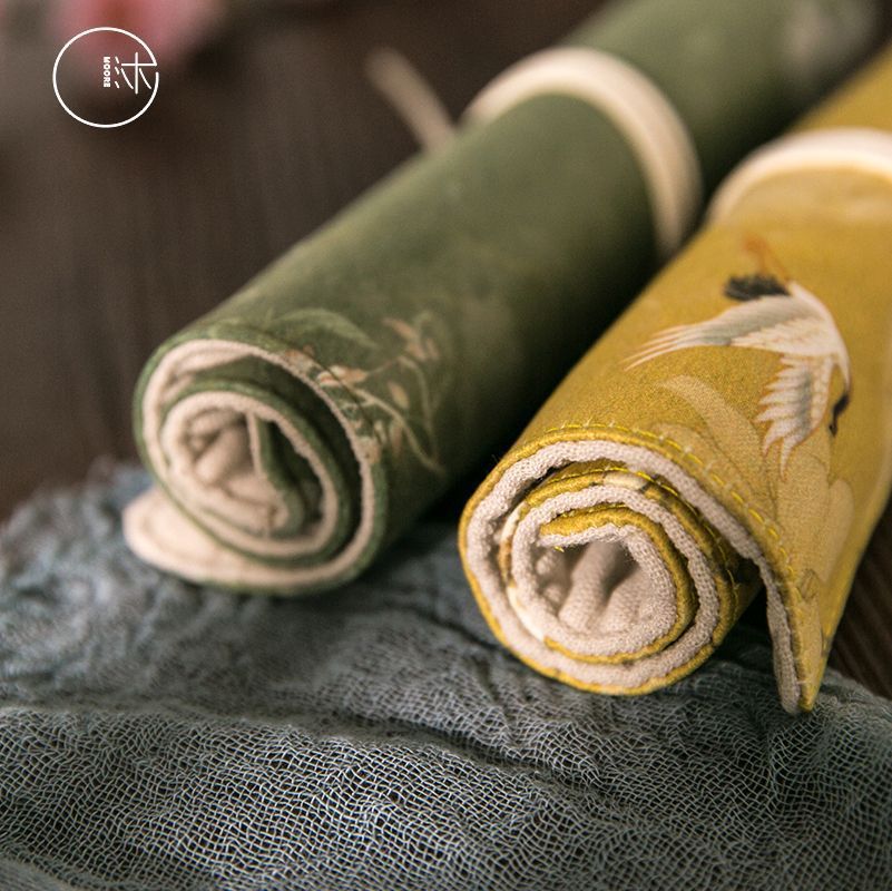 JIMO - Etui met bloemenprint en wieltjes
