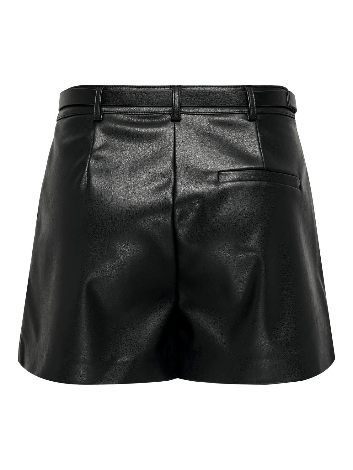 ONLMAGGA Locker geschnitten Shorts Black