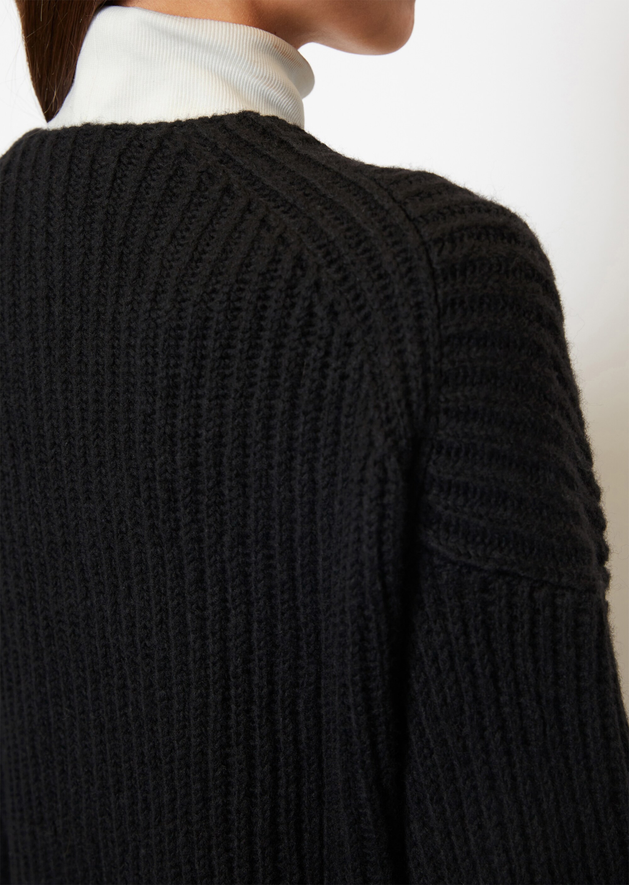 V-Neck-Cardigan relaxed aus softem Schurwolle-Mix