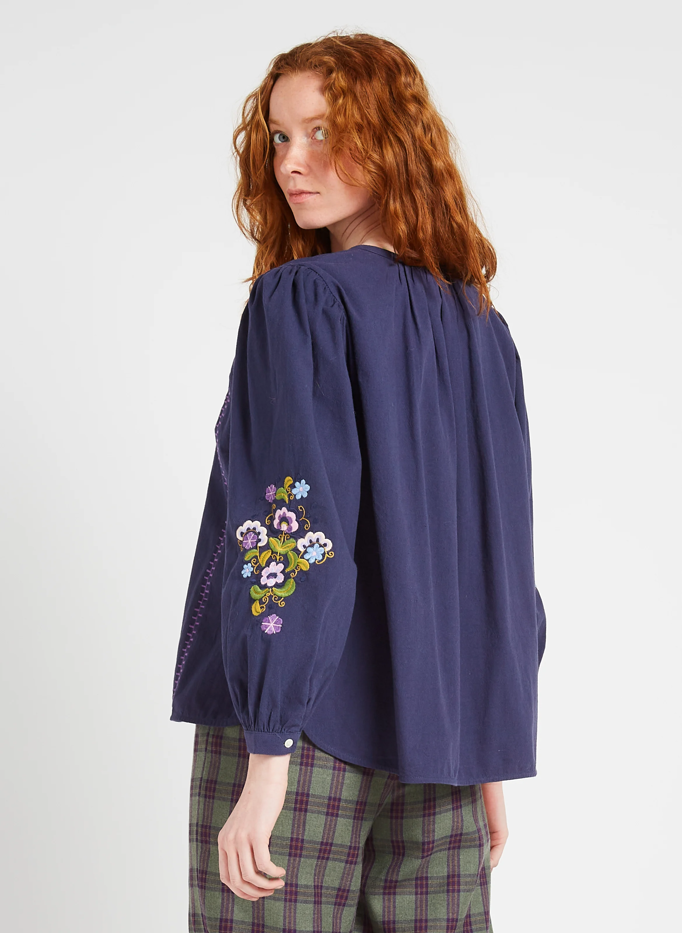 IZZANA - Blouse ample brodée en coton bio | Bleu