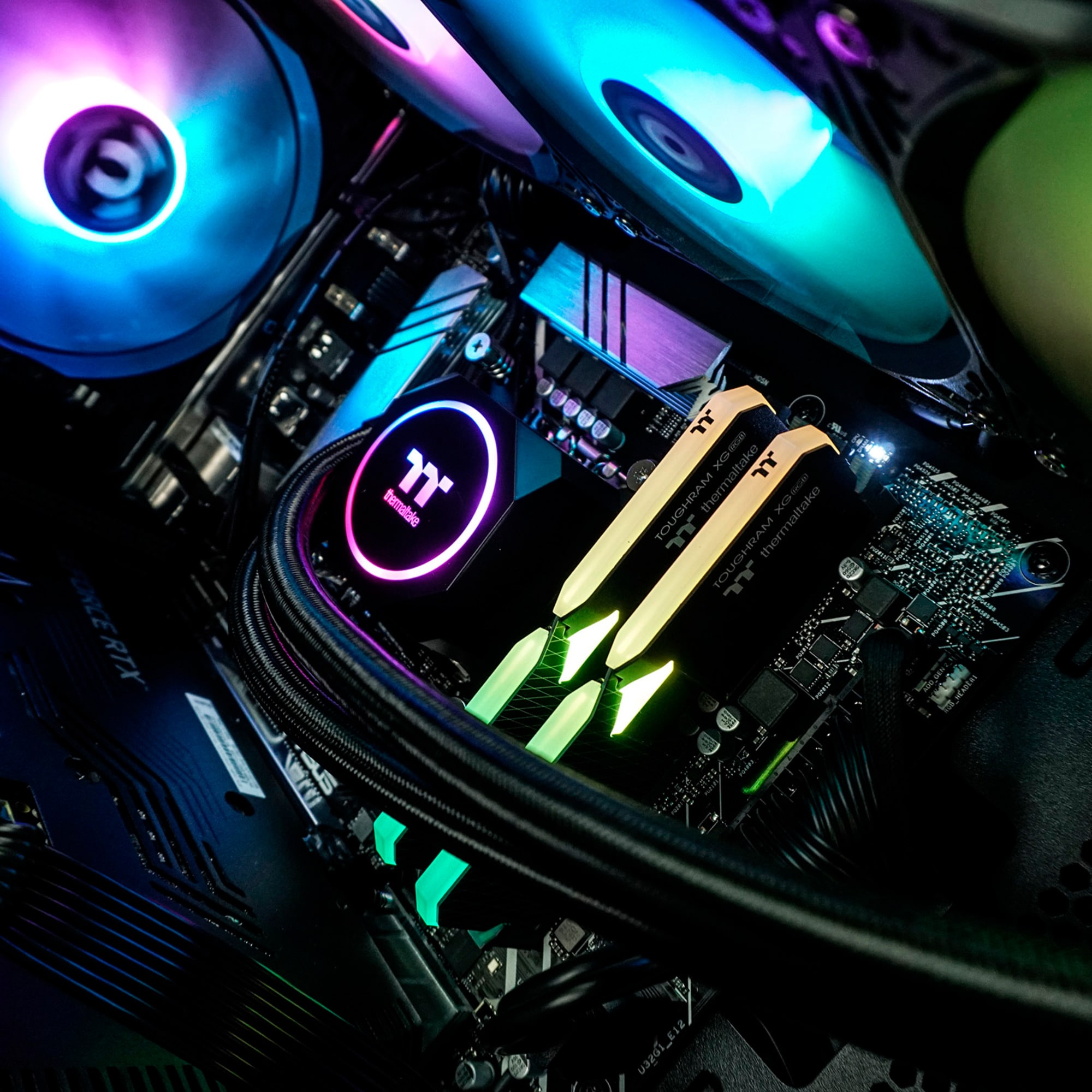 Thermaltake Gaming-PC Hyperion V2 Black