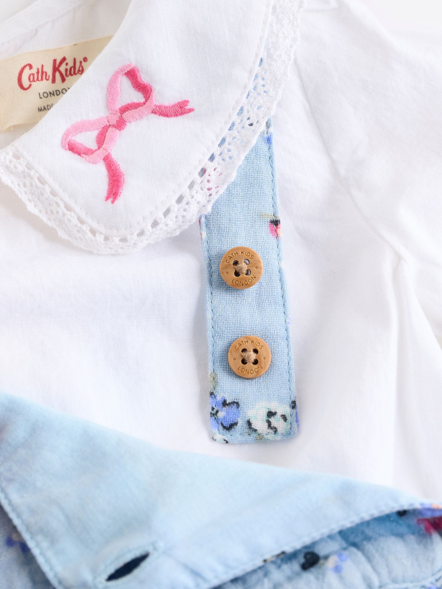 Zwart bloemenprint - Cath Kidston Baby Woven 100% Cotton Dungarees & Long Sleeve Blouse Set