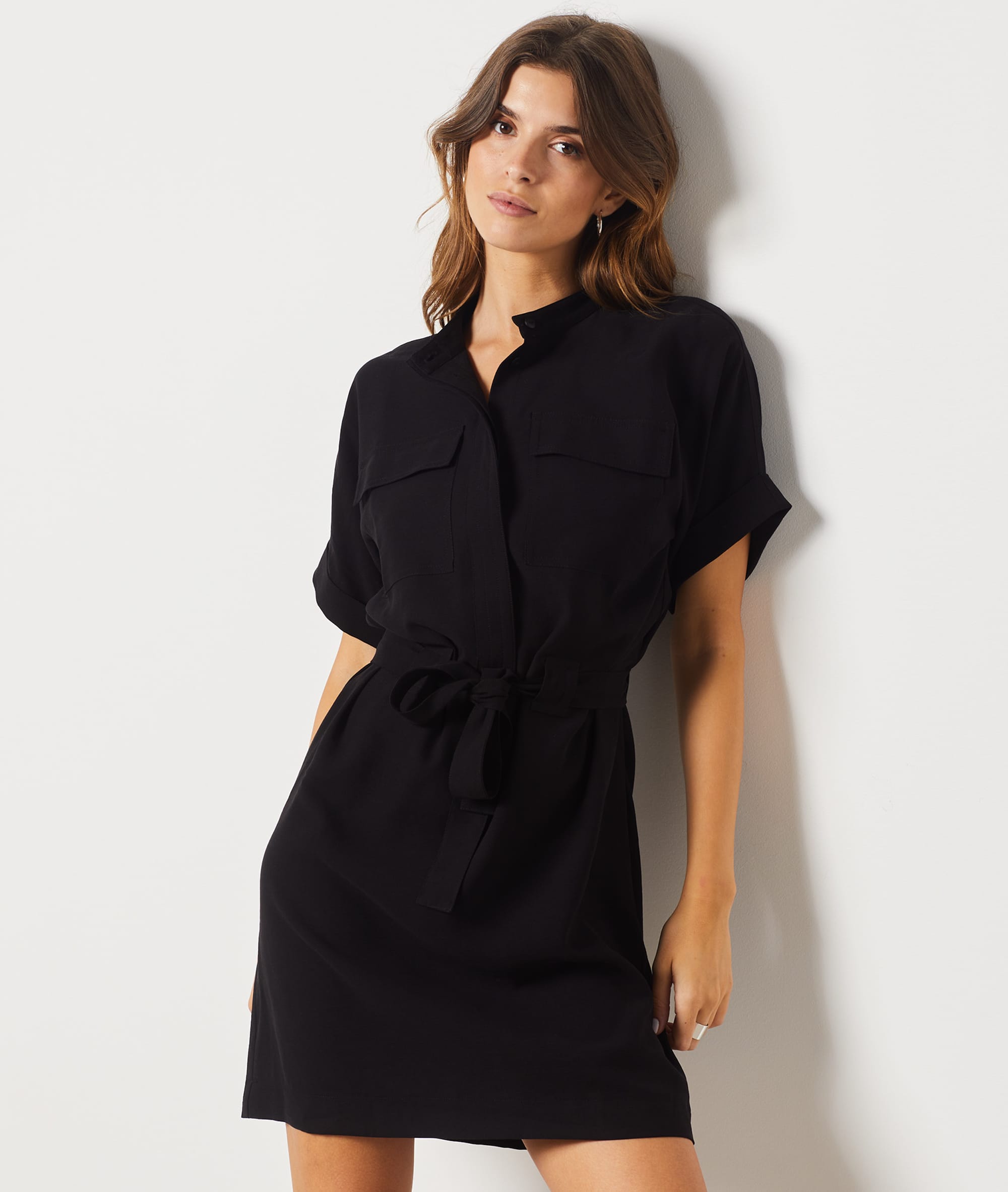 Robe manches courtes à nouer
