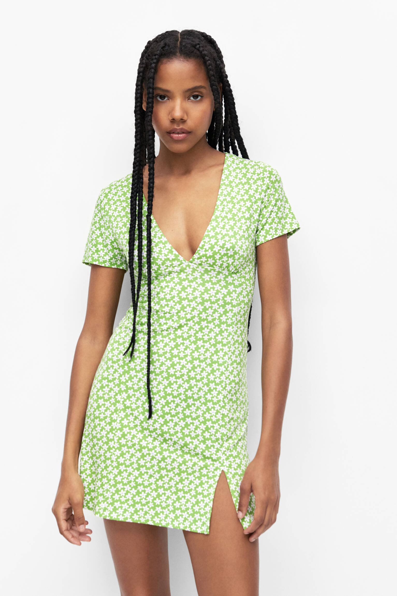 VESTIDO CURTO FLORAL - VERDE CLARO