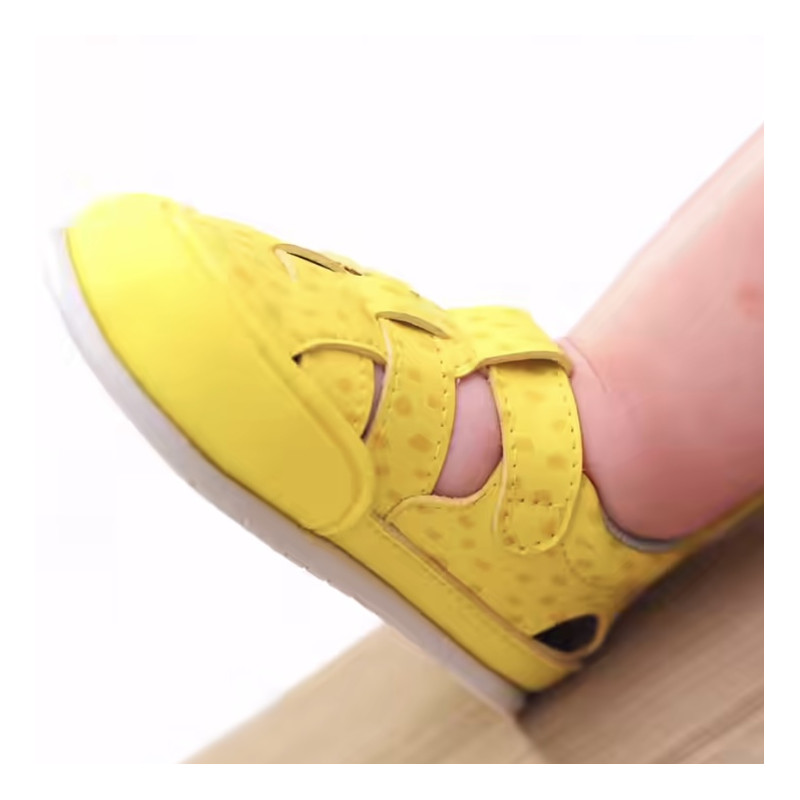 Zapato feroz Zapato Feroz Féroces Irta Ulises Amarillo