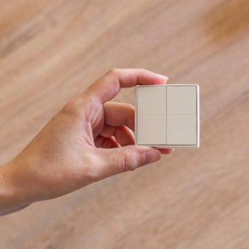 Shelly Blu Wall Switch 4 draadloze wandschakelaar Bluetooth (4 knoppen)