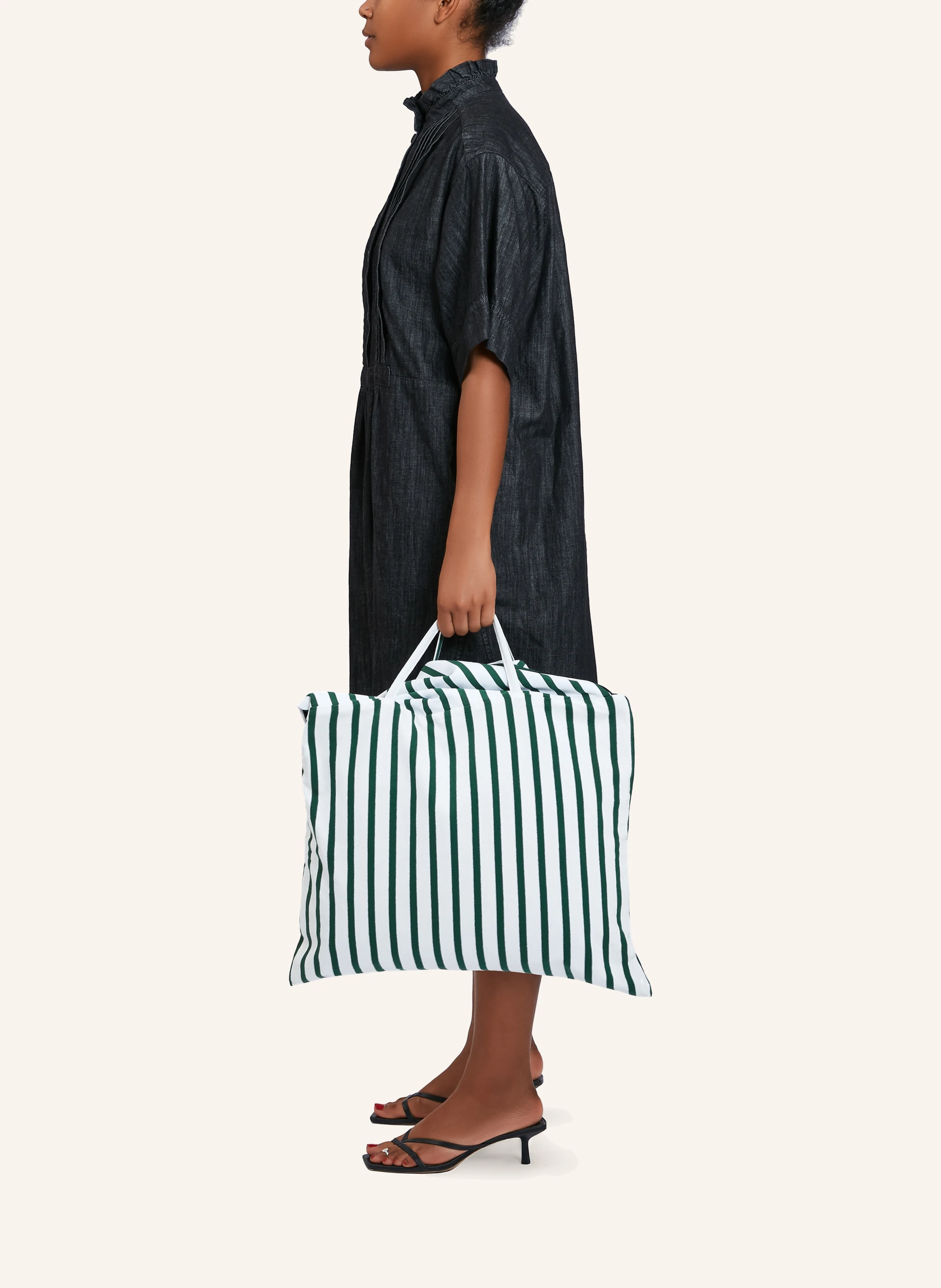 SUSU ACCRA Shopper KIBI02
