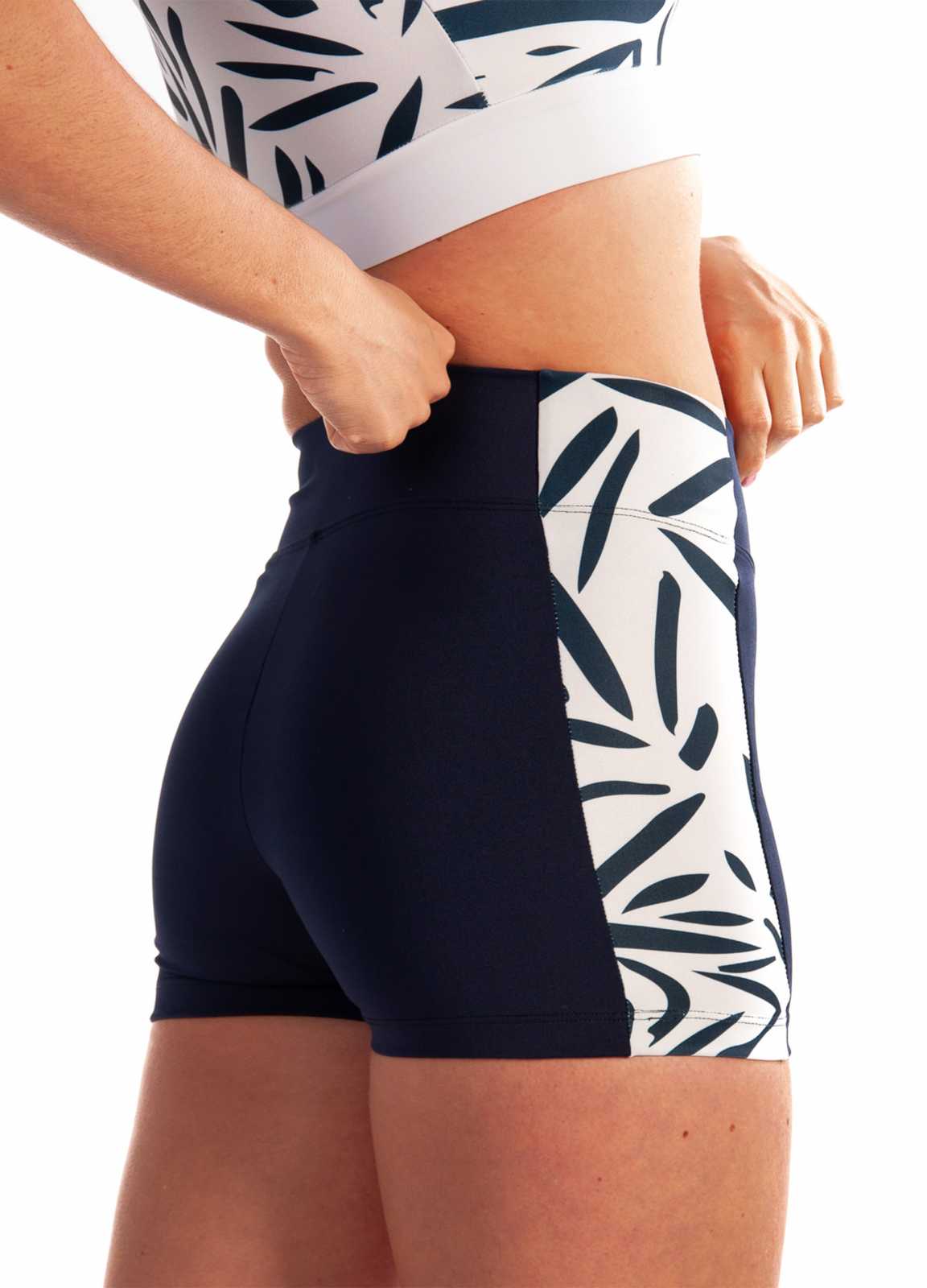 Shorts Zumub Gym Native + Top Esportivo Gym Native AZUL TROPICAL
