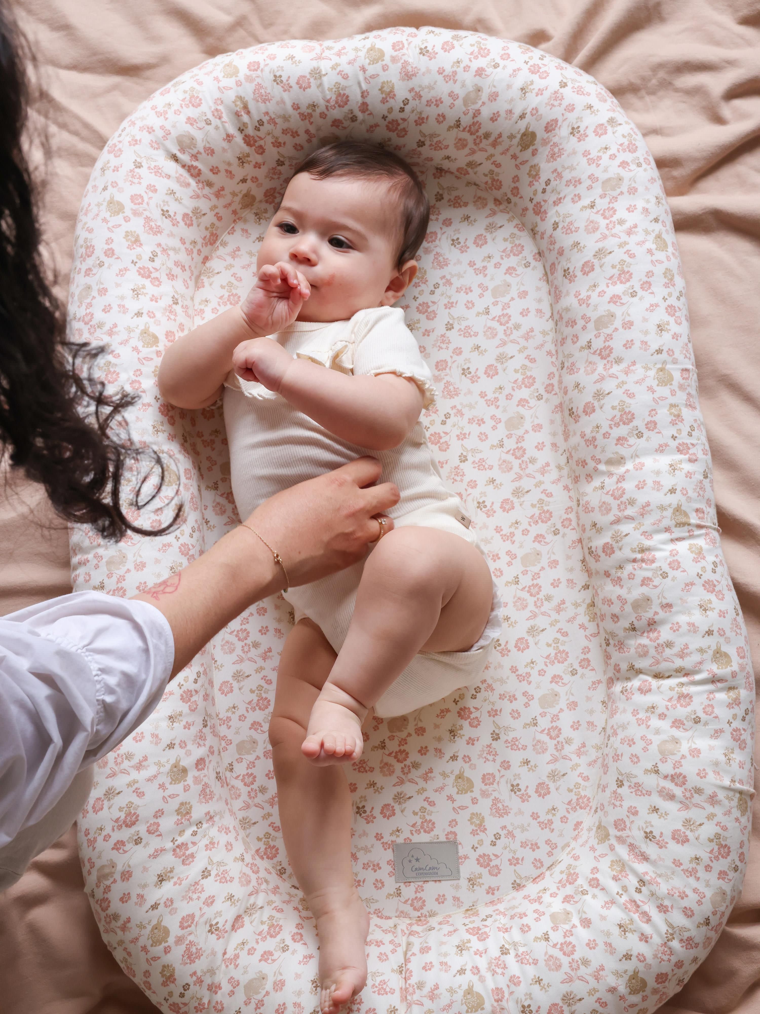 Babynestje Augusta van biokatoen