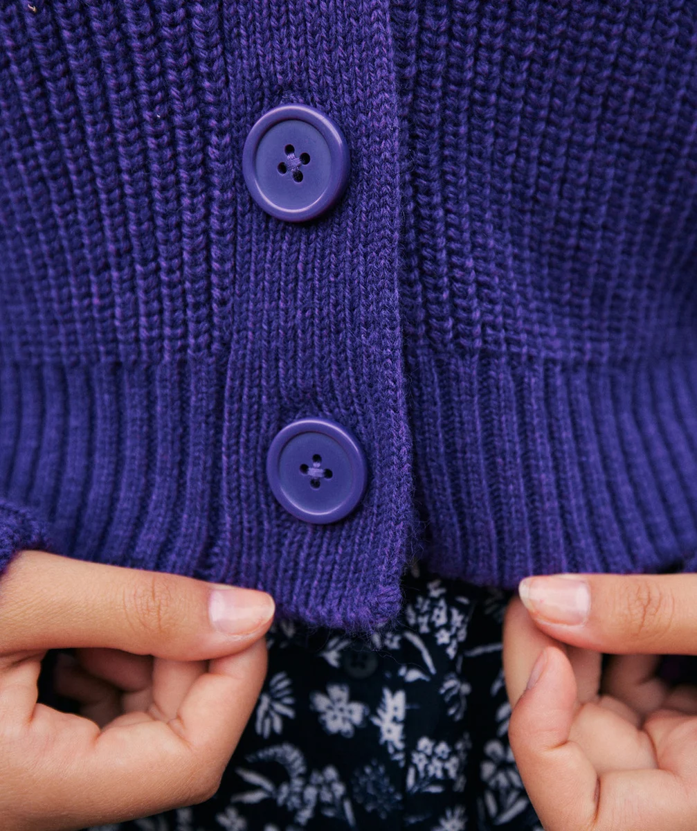 CARDIGAN TRICOT FILLE EN FIBRES RECYCLÉES VIOLET AVEC BOUTONS