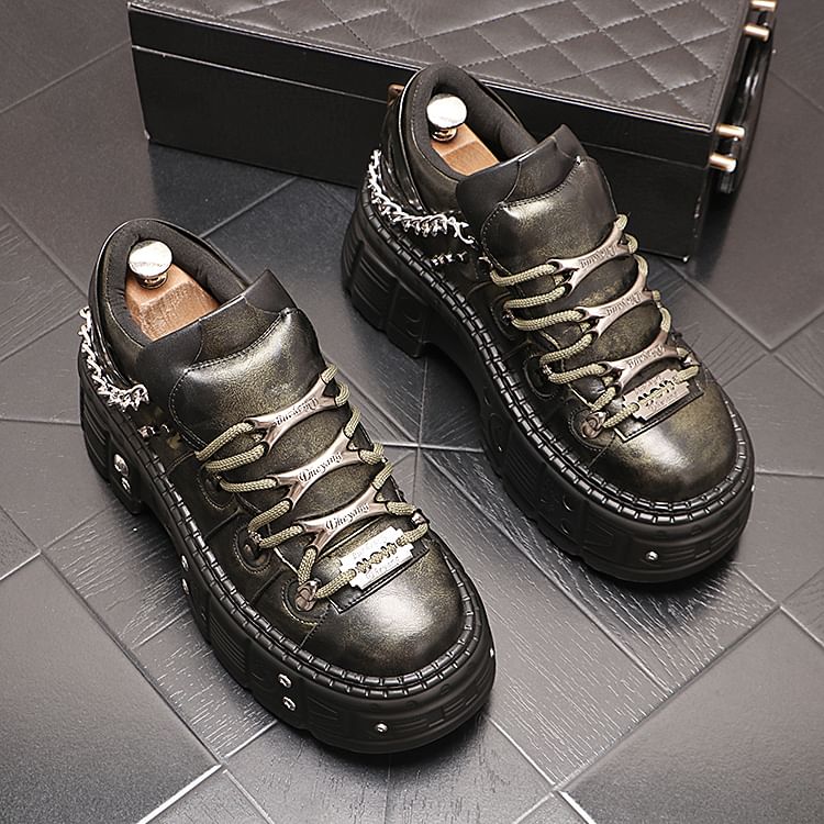 Mr Ozera - Platform Sneakers met Studs en Kettingdetail