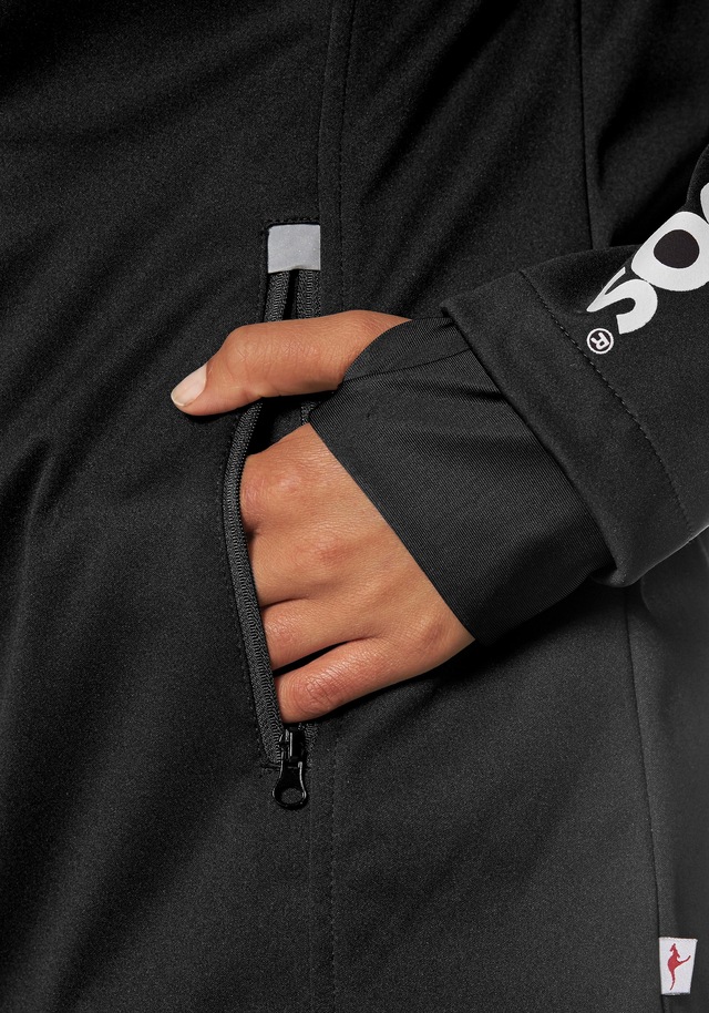 KangaROOS Softshelljacke mit Kapuze aus Softshell-Material,  figurumschmeichelnder Schnitt, grosse Grössen