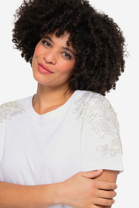 T-Shirt, Classic Fit, Schulter-Verzierung, Halbarm